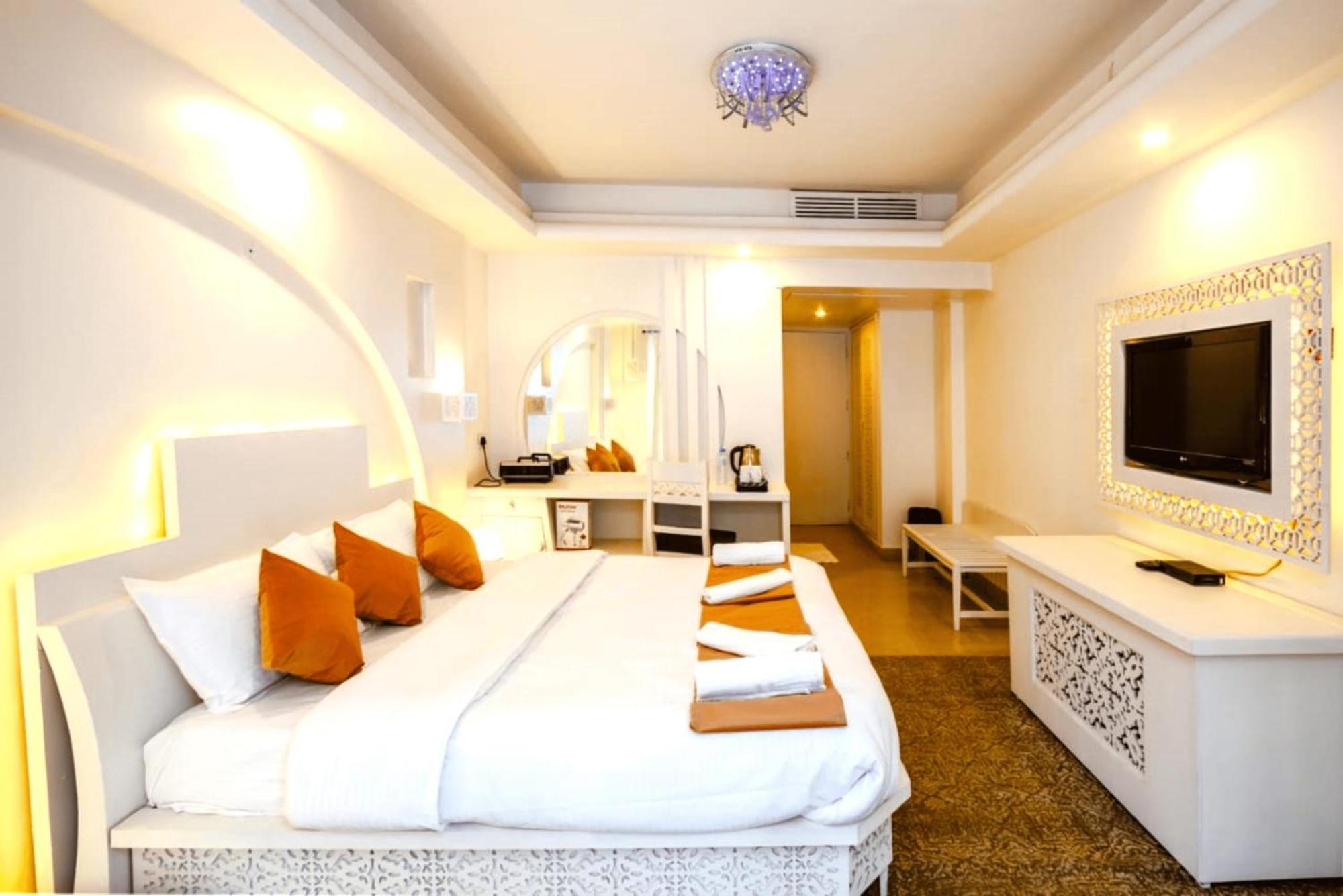 Hotel Snow Princess Манали Экстерьер фото